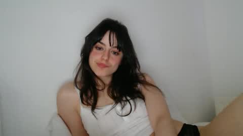 luana online show from March 11, 10:35 pm