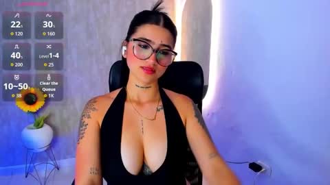 Luana online show from November 15, 12:40 pm