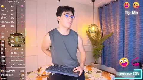 lUAN online show from March 21, 11:37 am