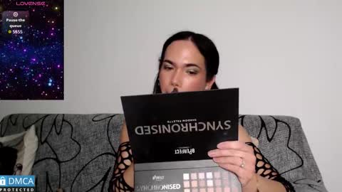 luara_ online show from March 10, 2:21 pm