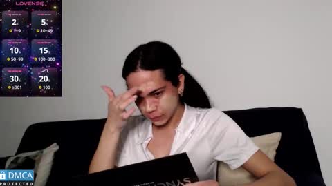 luara_ online show from March 2, 3:19 pm