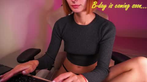 Snapshot of lubafox chatting on September 25, 7:21 pm Luba online show from September 25, 7:21 pm