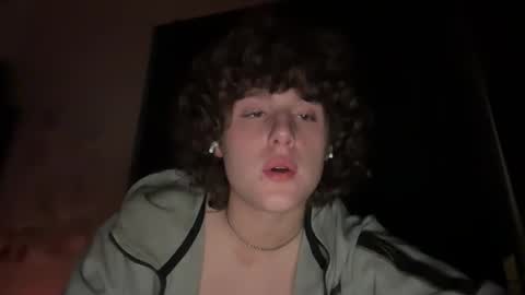 luca20y_ online show from April 27, 3:04 am
