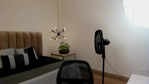 luca_morettii online show from October 1, 12:04 pm