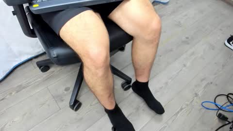 luca_morettii online show from October 16, 12:38 pm