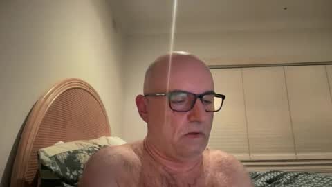 Snapshot of lucas10004 chatting on September 13, 1:46 pm lucas10004 online show from September 13, 1:46 pm