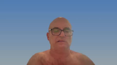 Snapshot of lucas10004 chatting on December 13, 3:49 am lucas10004 online show from December 13, 3:49 am