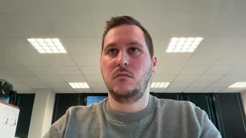 Lucas online show from December 20, 8:49 am