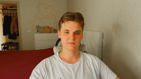 Lucas Gill online show from March 26, 1:27 pm