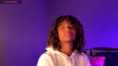 Snapshot of lucas_eevans07 chatting on January 16, 3:34 pm   online show from January 16, 3:34 pm