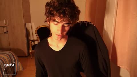 lucas_xo online show from September 25, 4:08 am