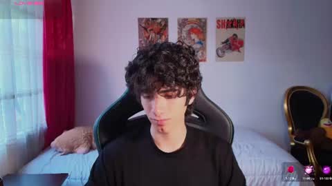 lucas_xo online show from July 6, 10:44 pm