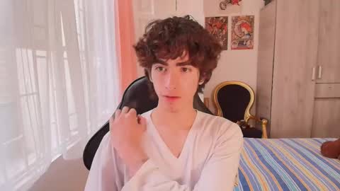 lucas_xo online show from October 17, 9:19 pm