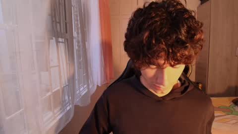 lucas_xo online show from October 10, 9:41 pm