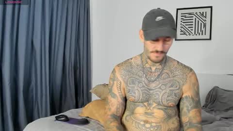 lucasexclusive online show from December 22, 5:36 am