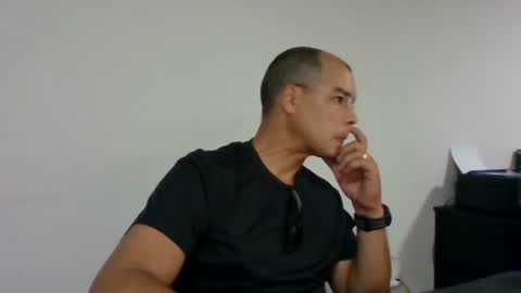 lucasmegamdf online show from August 7, 5:22 pm