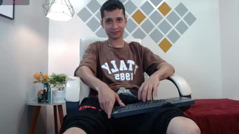 LucassSmith11 online show from March 17, 8:36 pm