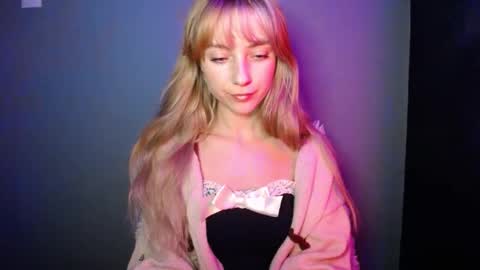 Lucy online show from December 2, 1:20 pm