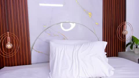 Luci  online show from May 21, 8:37 pm