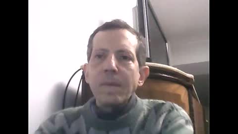 Snapshot of lucianoaxel chatting on October 27, 9:37 pm Luciano online show from October 27, 9:37 pm