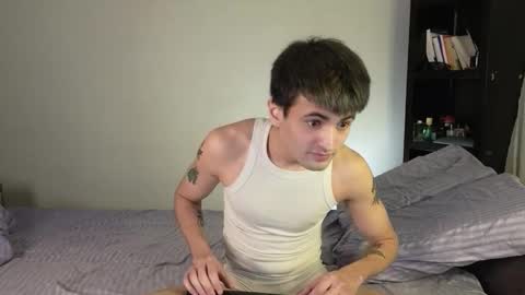 Angelok online show from October 14, 1:25 pm