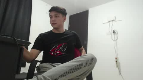 Fernando online show from April 24, 8:22 pm