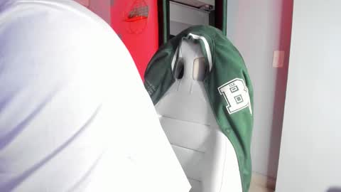 Leo online show from September 26, 11:51 am