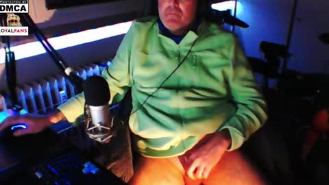        call me  Stefan online show from February 23, 6:01 pm