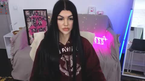 Monika online show from October 8, 8:31 am