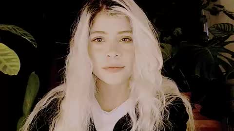 luckysapphire777 online show from October 30, 6:58 am