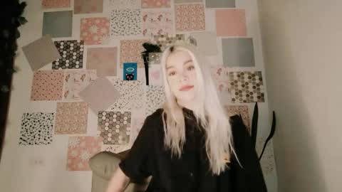 luckysapphire777 online show from March 16, 9:13 am