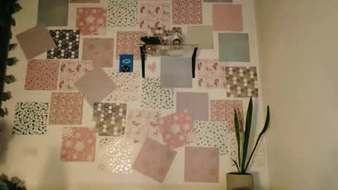 luckysapphire777 online show from March 7, 10:48 am