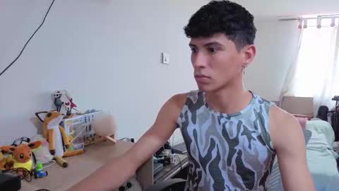 Lu Independent Model online show from January 31, 7:11 pm