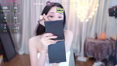 Lucy online show from November 16, 2:24 am