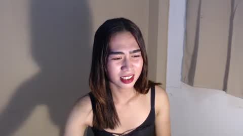 Lucy Anne online show from December 2, 11:18 am