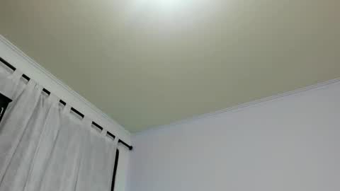 Snapshot of lucy_hot77 chatting on October 25, 12:55 am Lucia online show from October 25, 12:55 am