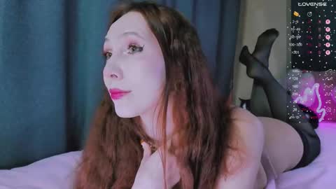 Snapshot of lucy_millss chatting on September 26, 4:26 pm  LUCY  online show from September 26, 4:26 pm