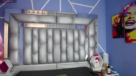  SleepyAbuela online show from September 12, 1:57 pm