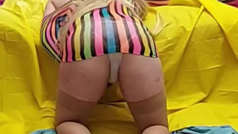Snapshot of lucy_stockings chatting on October 23, 9:37 pm Lucy online show from October 23, 9:37 pm