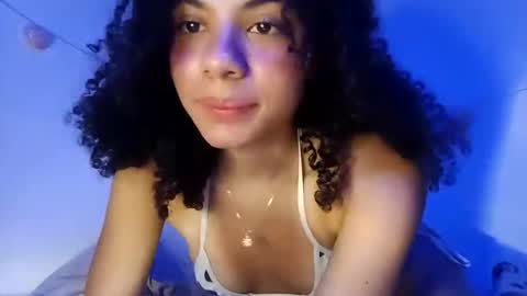 Lucia online show from April 16, 4:34 am