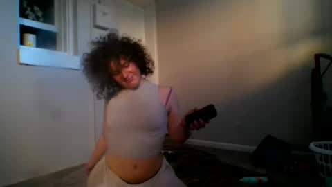 lucydreamsx2 online show from March 25, 12:39 am