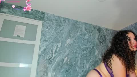 Lucy online show from April 7, 4:47 am