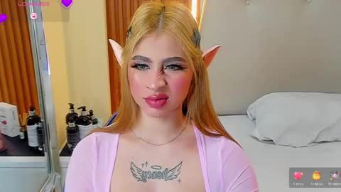 L U C Y  online show from October 31, 1:33 pm