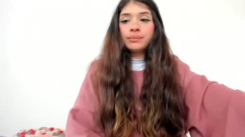 lucyportman online show from June 1, 5:25 pm