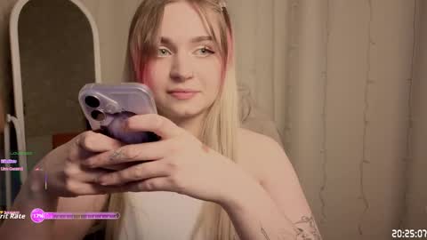 Lucy online show from April 23, 5:25 pm