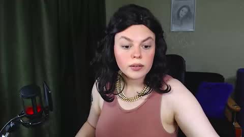 Call me Lucy online show from September 14, 11:11 am