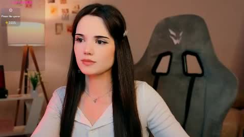 Alice online show from June 20, 7:53 pm
