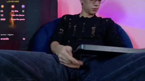 Lui online show from May 14, 3:05 am