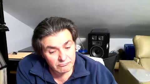 LUIGIJOHN online show from April 11, 8:02 pm