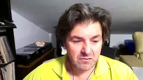 LUIGIJOHN online show from April 10, 7:07 pm